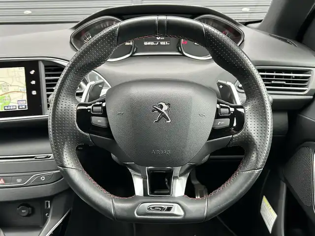 プジョー ３０８ SW GT ブルーHDi 茨城県 2016(平28)年 5.5万km マグネティックブルー ワンオーナー　/ＤＥＮＯＮスピーカー　/衝突軽減Ｂ　/ＢＳＭ　/Ｂカメラ　/パーキングセンサー　/パークアシスト　/ナビ　/ＴＶ　/ＢＴ　/ＵＳＢ　/ＤＶＤ　/ＬＥＤヘッドライト　/パドルシフト　/ＥＴＣ　/ルーフレール　/禁煙車