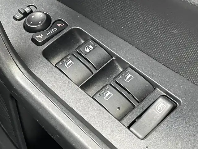 ダイハツ ロッキー L 島根県 2021(令3)年 4.7万km シャイニングホワイトパール スマートアシスト/社外ナビ/CD/Bluetooth/USB/バックカメラ/ステアリングスイッチ/コーナーセンサー/アイドリングストップ/ETC/ドライブレコーダー/フロアマット/サイド/カーテンエアバッグ/スマートキー/プッシュスタート
