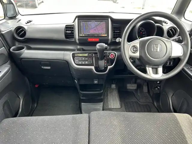 ホンダ Ｎ ＢＯＸ G SSパッケージ 福島県 2015(平27)年 7.1万km プレミアムホワイトパール ＣａｒｒｏｚｚｅｒｉａＳＤナビ/・ＣＤ/・ＤＶＤ/・フルセグＴＶ/両側パワースライドドア/衝突軽減ブレーキ/横滑り防止/プッシュスタート/ステアリングスイッチ/チップアップシート/ＥＴＣ/純正フロアマット