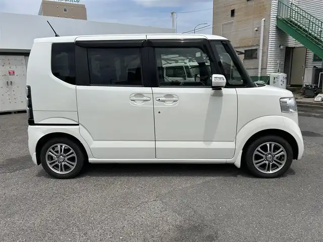 ホンダ Ｎ ＢＯＸ G SSパッケージ 福島県 2015(平27)年 7.1万km プレミアムホワイトパール ＣａｒｒｏｚｚｅｒｉａＳＤナビ/・ＣＤ/・ＤＶＤ/・フルセグＴＶ/両側パワースライドドア/衝突軽減ブレーキ/横滑り防止/プッシュスタート/ステアリングスイッチ/チップアップシート/ＥＴＣ/純正フロアマット