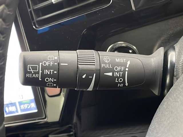 ホンダ ステップワゴン スパーダ eHEV G EXホンダS 新潟県 2020(令2)年 5.9万km プレミアムスパークルブラックパール 純正ディーラーOPナビ（型式：VXU-187SWi）/・CD/DVD/Bluetooth/USB/iPod/全周囲モニター/ホンダセンシング/衝突被害軽減システム/アダプティブクルーズコントロ―ル/レーンキープアシスト/ETC2.0/純正ドライブレコーダー/レーダー探知機/両側パワースライドドア/3列シート/ハーフレザーシート/前席シートヒーター/純正フロアマット/純正LEDヘッドライト/オートライト/純正16インチAW冬タイヤ/ABS/横滑り防止機能/盗難防止装置