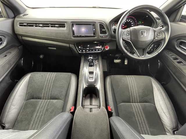 ホンダ ヴェゼル ハイブリッド RS ホンダセンシング 福井県 2019(平31)年 3.5万km プレミアムクリスタルレッドM Gathers 8型SDナビ/型式：VXM-195VFi/FM/AM/フルセグ/Bluetooth/USB】/バックカメラ/ビルトインETC/追従式クルーズコントロール/パドルシフト/ハーフレザーシート/シートヒーター/オートブレーキホールド/ドアバイザー/SPORT MODE/スペアキー/スマートキー/プッシュスタート/フォグライト/リヤフォッガー/オートライト/LEDヘッドライト/純正フロアマット/ホンダセンシング/取扱説明書/新車時保証書