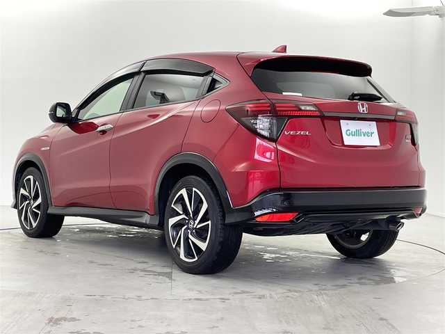 ホンダ ヴェゼル ハイブリッド RS ホンダセンシング 福井県 2019(平31)年 3.5万km プレミアムクリスタルレッドM Gathers 8型SDナビ/型式：VXM-195VFi/FM/AM/フルセグ/Bluetooth/USB】/バックカメラ/ビルトインETC/追従式クルーズコントロール/パドルシフト/ハーフレザーシート/シートヒーター/オートブレーキホールド/ドアバイザー/SPORT MODE/スペアキー/スマートキー/プッシュスタート/フォグライト/リヤフォッガー/オートライト/LEDヘッドライト/純正フロアマット/ホンダセンシング/取扱説明書/新車時保証書