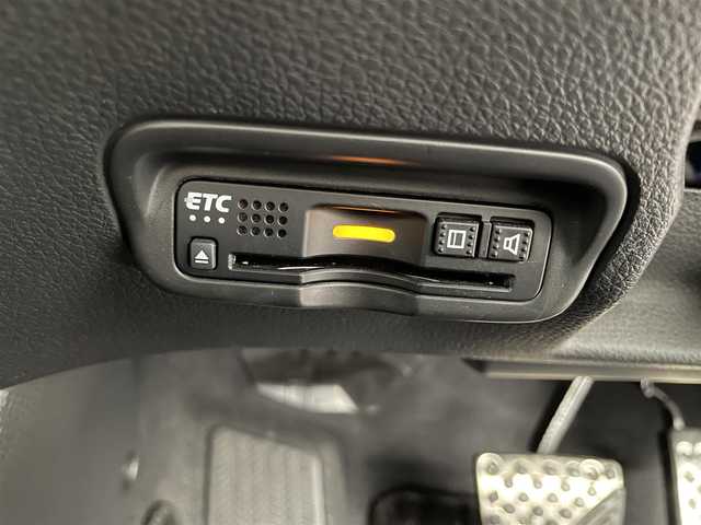 ホンダ ヴェゼル ハイブリッド RS ホンダセンシング 福井県 2019(平31)年 3.5万km プレミアムクリスタルレッドM Gathers 8型SDナビ/型式：VXM-195VFi/FM/AM/フルセグ/Bluetooth/USB】/バックカメラ/ビルトインETC/追従式クルーズコントロール/パドルシフト/ハーフレザーシート/シートヒーター/オートブレーキホールド/ドアバイザー/SPORT MODE/スペアキー/スマートキー/プッシュスタート/フォグライト/リヤフォッガー/オートライト/LEDヘッドライト/純正フロアマット/ホンダセンシング/取扱説明書/新車時保証書