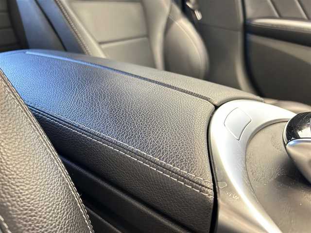 メルセデス・ベンツ Ｃ２２０ｄ アバンギャルド　AMGライン 福岡県 2019(平31)年 5.7万km 白