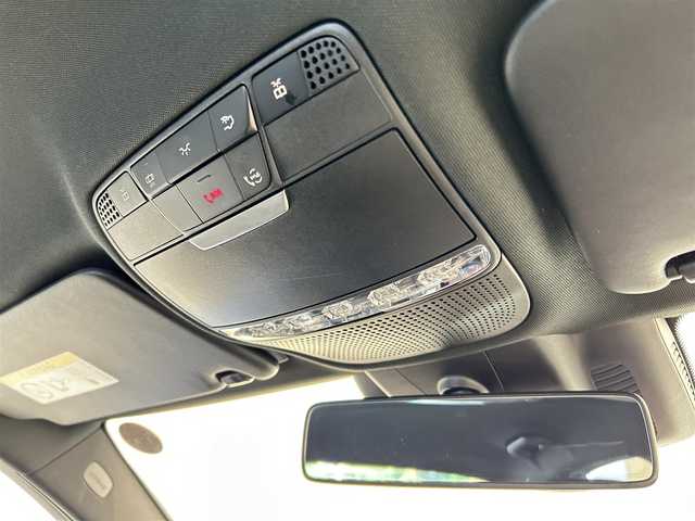 メルセデス・ベンツ Ｃ２２０ｄ アバンギャルド　AMGライン 福岡県 2019(平31)年 5.7万km 白