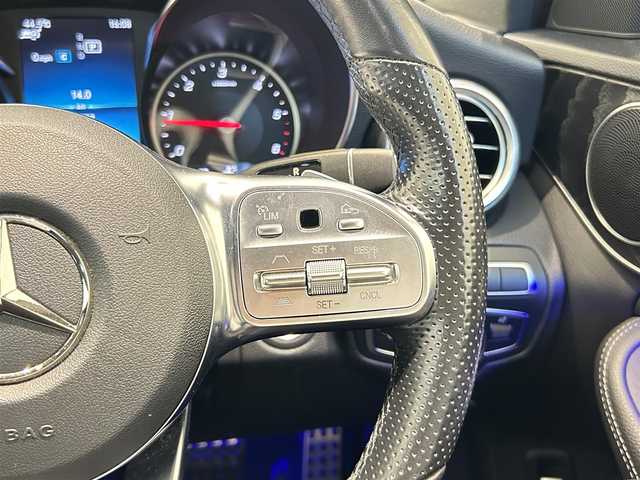メルセデス・ベンツ Ｃ２２０ｄ アバンギャルド　AMGライン 福岡県 2019(平31)年 5.7万km 白