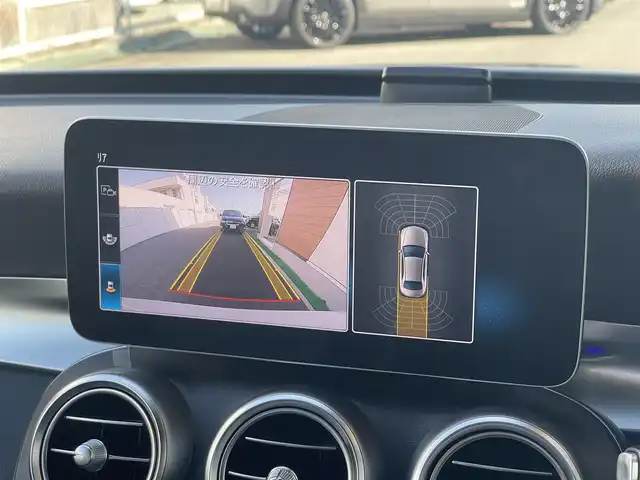 メルセデス・ベンツ Ｃ２２０ｄ アバンギャルド　AMGライン 山梨県 2019(平31)年 5.7万km ポーラホワイト 黒革　/純正ナビ／フルセグ　/Ｂカメラ　/ＡＣＣ　/ＢＳＭ　/アンビエントライト　/ＡｐｐｌｅＣａｒＰｌａｙ　/ＡｎｄｒｏｉｄＡｕｔｏ　/Ｂｌｕｅｔｏｏｔｈ　/メモリ付パワーシート　/シートヒーター　/ＬＥＤヘッドライト
