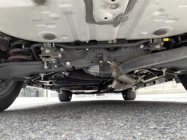 トヨタ ハリアー ハイブリッド プレミアム メタル&レザーP 福島県 2018(平30)年 7.7万km ホワイトパールクリスタルシャイン 4WDハイブリット/シーケンシャルウインカー/純正18AW/追従クルーズコントロール/シートベンチレーション/シートヒーター/パワーバックドア/エアロパーツ（F.S.R）/純正SDナビCD/DVD/BT/バックカメラ/ドライブレコーダー
