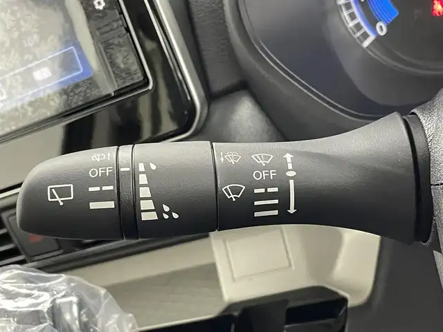 三菱 デリカミニ T プレミアム 茨城県 2025(令7)年 0.1千km ＤグリーンⅡ 届出済未使用車/純正9型DA/全周囲カメラ/デジタルインナーミラー/リヤサーキュレーター（プラズマクラスター付）/衝突被害軽減ブレーキ/車線逸脱抑制装置/レーダークルーズコントロール/オートマチックハイビーム/クリアランスソナー/両側電動スライドドア/ハーフレザーシート/シートヒーター/ステアリングヒーター/純正15インチAW/LEDヘッドライト/スマートキー