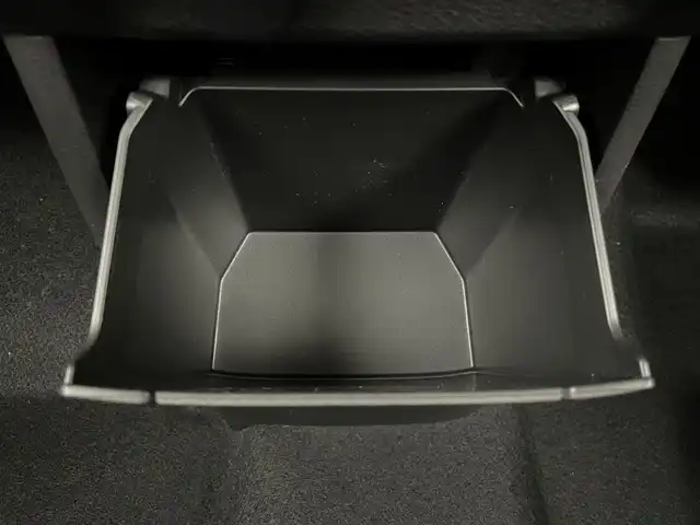 三菱 デリカミニ T プレミアム 茨城県 2025(令7)年 0.1千km ＤグリーンⅡ 届出済未使用車/純正9型DA/全周囲カメラ/デジタルインナーミラー/リヤサーキュレーター（プラズマクラスター付）/衝突被害軽減ブレーキ/車線逸脱抑制装置/レーダークルーズコントロール/オートマチックハイビーム/クリアランスソナー/両側電動スライドドア/ハーフレザーシート/シートヒーター/ステアリングヒーター/純正15インチAW/LEDヘッドライト/スマートキー