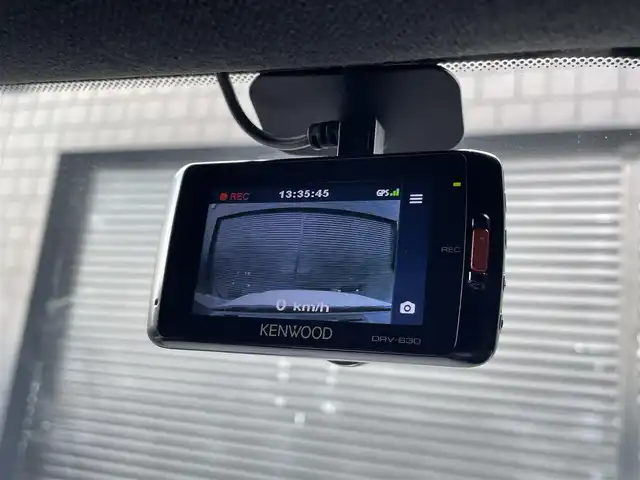 ボルボ ＸＣ４０ T4 AWD Rデザイン 三重県 2019(令1)年 3.6万km クリスタルホワイトP/ブラック ワンオーナー/ACC/インテリセーフ /純正ナビ/TV/360°カメラ/電動リアゲート/AppleCarPlay/AndroidAuto/ETC2.0/ハーフレザー/シートヒーター/ステアリングヒーター/LEDヘッドライト/純正AW19インチ