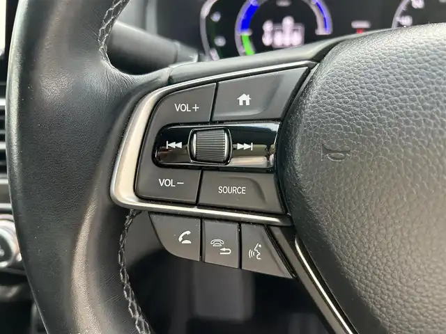 ホンダ アコード EX 富山県 2020(令2)年 3.5万km クリスタルブラックパール サンルーフ/ブラインドスポットモニター/純正ナビ/クリアランスソナー/レーダークルーズコントロール/衝突軽減ブレーキ/レーンキープアシスト/標識認識機能/先行車発標識進お知らせ機能/オートマチックハイビーム/パドルシフト/バックカメラ/純正SDナビ/フルセグTV/Bluetooth/ビルトインETC/全席シートヒーター/パワーシートD＋N席/レザーシート/運転席ドライビングポジションシステム/純正18インチアルミホイール/スタッドレスタイヤ　4本車載