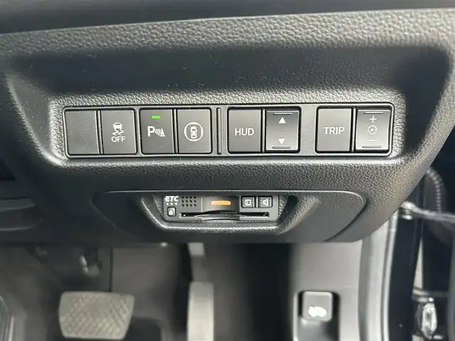 ホンダ アコード EX 富山県 2020(令2)年 3.5万km クリスタルブラックパール サンルーフ/ブラインドスポットモニター/純正ナビ/クリアランスソナー/レーダークルーズコントロール/衝突軽減ブレーキ/レーンキープアシスト/標識認識機能/先行車発標識進お知らせ機能/オートマチックハイビーム/パドルシフト/バックカメラ/純正SDナビ/フルセグTV/Bluetooth/ビルトインETC/全席シートヒーター/パワーシートD＋N席/レザーシート/運転席ドライビングポジションシステム/純正18インチアルミホイール/スタッドレスタイヤ　4本車載