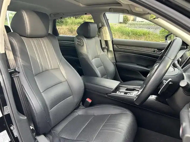 ホンダ アコード EX 富山県 2020(令2)年 3.5万km クリスタルブラックパール サンルーフ/ブラインドスポットモニター/純正ナビ/クリアランスソナー/レーダークルーズコントロール/衝突軽減ブレーキ/レーンキープアシスト/標識認識機能/先行車発標識進お知らせ機能/オートマチックハイビーム/パドルシフト/バックカメラ/純正SDナビ/フルセグTV/Bluetooth/ビルトインETC/全席シートヒーター/パワーシートD＋N席/レザーシート/運転席ドライビングポジションシステム/純正18インチアルミホイール/スタッドレスタイヤ　4本車載