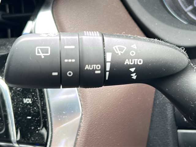 トヨタ ハリアー Z 愛知県 2022(令4)年 1.3万km ホワイトパールクリスタルシャイン ワンオーナー/トヨタセーフティセンス/モデリスタエアロパーツ/純正ナビ　ＢＴ／フルセグ/レーダークルーズコントロール/アラウンドビューモニター/調光パノラマルーフ/デジタルインナーミラー/JBL/ブラインドスポットモニター/ハーフレザー/パワーシート/パワーバックドア/コーナーセンサー/前後ドライブレコーダー/ビルトインETC/純正フロアマット/純正アルミホイール/ステアリングスイッチ/LEDオートライト/アイドリングストップ