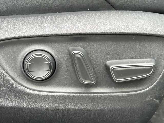 トヨタ ハリアー Z 愛知県 2022(令4)年 1.3万km ホワイトパールクリスタルシャイン ワンオーナー/トヨタセーフティセンス/モデリスタエアロパーツ/純正ナビ　ＢＴ／フルセグ/レーダークルーズコントロール/アラウンドビューモニター/調光パノラマルーフ/デジタルインナーミラー/JBL/ブラインドスポットモニター/ハーフレザー/パワーシート/パワーバックドア/コーナーセンサー/前後ドライブレコーダー/ビルトインETC/純正フロアマット/純正アルミホイール/ステアリングスイッチ/LEDオートライト/アイドリングストップ