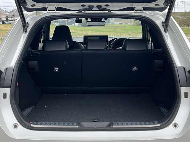 トヨタ ハリアー Z 愛知県 2022(令4)年 1.3万km ホワイトパールクリスタルシャイン ワンオーナー/トヨタセーフティセンス/モデリスタエアロパーツ/純正ナビ　ＢＴ／フルセグ/レーダークルーズコントロール/アラウンドビューモニター/調光パノラマルーフ/デジタルインナーミラー/JBL/ブラインドスポットモニター/ハーフレザー/パワーシート/パワーバックドア/コーナーセンサー/前後ドライブレコーダー/ビルトインETC/純正フロアマット/純正アルミホイール/ステアリングスイッチ/LEDオートライト/アイドリングストップ