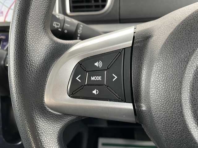 ダイハツ タント カスタム X トップED SA Ⅲ 山形県 2017(平29)年 6.4万km パールホワイトⅢ 禁煙車/4WD/衝突回避支援ブレーキ機能/社外ナビ(AM/FM/BT/TV/CD/DVD)/片側パワースライド/D assist（Ｄアシスト）切替ステアリングスイッチ/アイドリングストップ/シートヒーター/オートマチックハイビーム/ドアバイザー/横滑り防止装置/純正AW14/社外AW14インチスタッドレスタイヤ積込/純正フロアマット/スペアキー(1本)/ETC