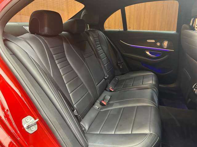 メルセデス・ベンツ Ｅ２２０ｄ アバンギャルド スポーツ 千葉県 2018(平30)年 5.3万km ヒヤシンスレッド レザーEXC　/パノラマSR　/エアバランスパッケージ　/HUD　/Burmester　/純正ナビ　/360°カメラ　/シートヒーター　/パワーシート　/LEDヘッドライト　/ハイビームアシスト　/電動リアゲート　/アンビエントライト　/ETC　/ドラレコ