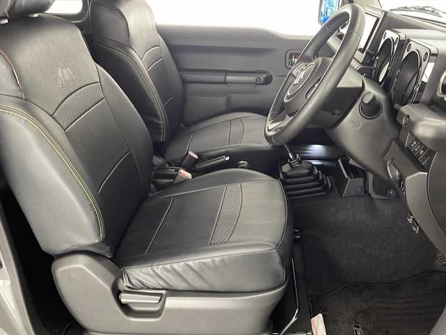 スズキ ジムニー XC 宮崎県 2019(平31)年 2.2万km ミディアムグレー 禁煙車/衝突被害軽減ブレーキ/社外ナビTV/（DPV-7000/CD/DVD/Bluetooth/FMAM/フルセグTV)/社外バックカメラ/社外ETC/純正ドライブレコーダー/純正LEDオートライト/純正LEDフォグ(IPF）/純正16インチアルミ/純正革調シートカバー/純正メッキドアミラーカバー/純正メッキフォグベゼル/純正フロアマット/クルーズコントロール/レーンディパーチャーアラート/ダウンヒルアシストコントロール/前席シートヒーター/ヒーテッドドアミラー/本革巻ハンドル/オートエアコン/スマートキー/プッシュエンジンスタート/新車時保証書/取扱い説明書