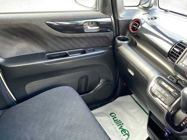 ホンダ Ｎ ＢＯＸ カスタム G SSパッケージ 東京都 2014(平26)年 8.5万km プレミアムホワイトパール 新車時保証書　	/取扱説明書　/シティーブレーキ/社外ナビ/フルセグTV【AVIC-MRZ099】	/SD/CD/DVD/SDREC/BT	/バックカメラ　ETC	/両側パワースライドドア	/HIDライト/Egプッシュスタート/ ストップボタン	/スマートキー	/社外１４インチアルミ