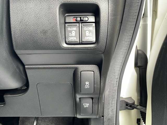 ホンダ Ｎ ＢＯＸ カスタム G SSパッケージ 東京都 2014(平26)年 8.5万km プレミアムホワイトパール 新車時保証書　	/取扱説明書　/シティーブレーキ/社外ナビ/フルセグTV【AVIC-MRZ099】	/SD/CD/DVD/SDREC/BT	/バックカメラ　ETC	/両側パワースライドドア	/HIDライト/Egプッシュスタート/ ストップボタン	/スマートキー	/社外１４インチアルミ