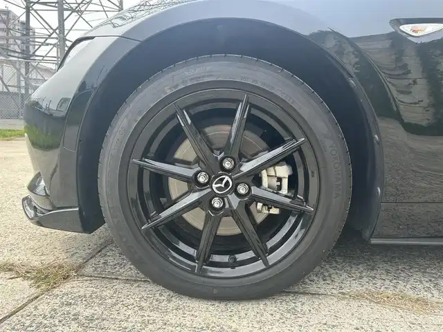 マツダ ロードスター ＲＦ VS 長崎県 2020(令2)年 2.4万km ジェットブラックマイカ 純正コネクトナビ/（CD/DVD/BT/フルセグ）/バックカメラ/衝突軽減システム/レーンアシスト/ブラインドスポットモニター/クルーズコントロール/ETC/レザーシート/シートヒーター/パドルシフト/オートライト/ステアリングスイッチ/バックソナー/純正16インチAW/F/Rエアロ/USB/AUX