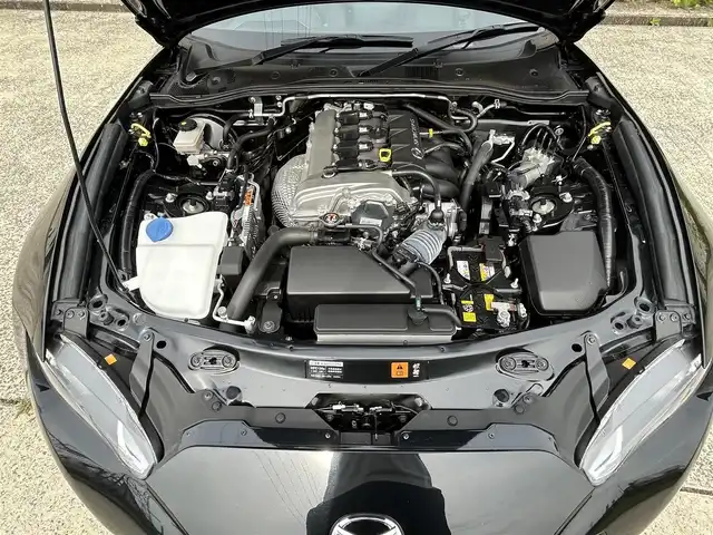 マツダ ロードスター ＲＦ VS 長崎県 2020(令2)年 2.4万km ジェットブラックマイカ 純正コネクトナビ/（CD/DVD/BT/フルセグ）/バックカメラ/衝突軽減システム/レーンアシスト/ブラインドスポットモニター/クルーズコントロール/ETC/レザーシート/シートヒーター/パドルシフト/オートライト/ステアリングスイッチ/バックソナー/純正16インチAW/F/Rエアロ/USB/AUX