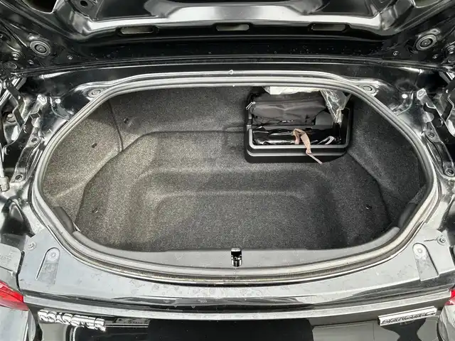 マツダ ロードスター ＲＦ VS 長崎県 2020(令2)年 2.4万km ジェットブラックマイカ 純正コネクトナビ/（CD/DVD/BT/フルセグ）/バックカメラ/衝突軽減システム/レーンアシスト/ブラインドスポットモニター/クルーズコントロール/ETC/レザーシート/シートヒーター/パドルシフト/オートライト/ステアリングスイッチ/バックソナー/純正16インチAW/F/Rエアロ/USB/AUX