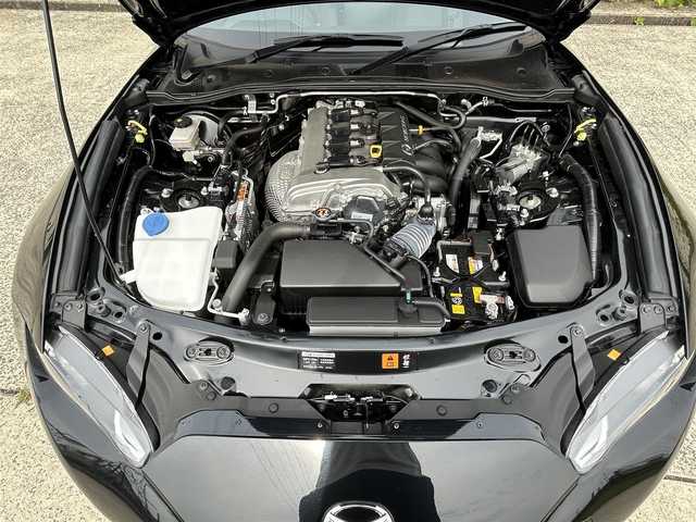 マツダ ロードスター ＲＦ VS 長崎県 2020(令2)年 2.4万km ジェットブラックマイカ 純正コネクトナビ/（CD/DVD/BT/フルセグ）/バックカメラ/衝突軽減システム/レーンアシスト/ブラインドスポットモニター/クルーズコントロール/ETC/レザーシート/シートヒーター/パドルシフト/オートライト/ステアリングスイッチ/バックソナー/純正16インチAW/F/Rエアロ/USB/AUX