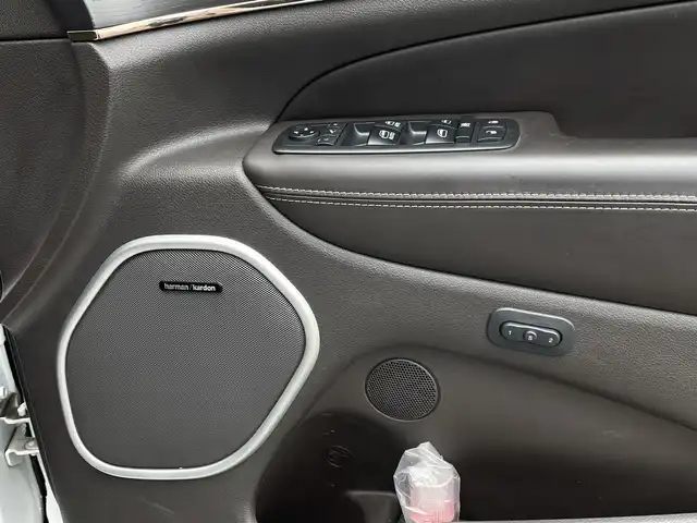 クライスラー・ジープ ジープ グランドチェロキー サミット 長野県 2019(令1)年 5.5万km パール 後期型 /サンルーフ /エアサス /ブラウンレザーシート /ベンチレーション /シートヒーター /ACC /ブラインドスポットモニター/ウッドコンビステアリング /純正ナビ/CarPlay /360°カメラ /スマートエントリー /パワーシート /パワーバックドア