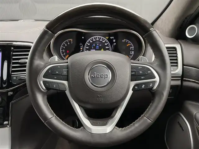 クライスラー・ジープ ジープ グランドチェロキー サミット 長野県 2019(令1)年 5.5万km パール 後期型 /サンルーフ /エアサス /ブラウンレザーシート /ベンチレーション /シートヒーター /ACC /ブラインドスポットモニター/ウッドコンビステアリング /純正ナビ/CarPlay /360°カメラ /スマートエントリー /パワーシート /パワーバックドア