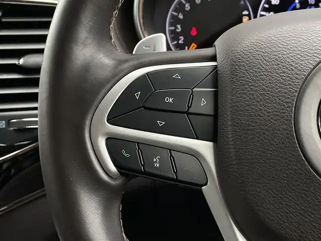 クライスラー・ジープ ジープ グランドチェロキー サミット 長野県 2019(令1)年 5.5万km パール 後期型 /サンルーフ /エアサス /ブラウンレザーシート /ベンチレーション /シートヒーター /ACC /ブラインドスポットモニター/ウッドコンビステアリング /純正ナビ/CarPlay /360°カメラ /スマートエントリー /パワーシート /パワーバックドア