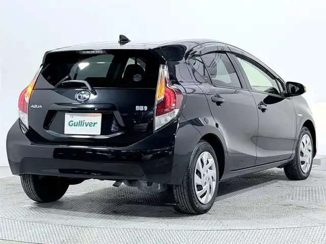 トヨタ アクア S 大阪府 2016(平28)年 3.4万km ブラックマイカ 純正ナビTV バックカメラ スマートキー プッシュスタート オートライト オートエアコン ETC