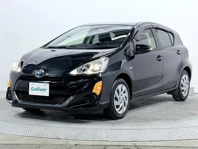 トヨタ アクア S 大阪府 2016(平28)年 3.4万km ブラックマイカ 純正ナビTV バックカメラ スマートキー プッシュスタート オートライト オートエアコン ETC