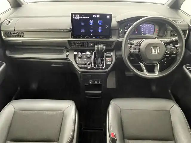 ホンダ ステップワゴン スパーダ 福井県 2022(令4)年 2.6万km プラチナホワイトパール 車いす仕様車3列目乗車（スロープ）/ホンダセンシング/・衝突軽減ブレーキ/・車線逸脱警報機能/・クルーズコントロール（追従有）/純正ナビ/【AM/FM/CD/DVD/Bluetooth/フルセグTV】/バックカメラ/両側パワースライドドア/オートライト/LEDヘッドライド/プッシュスタート/スマートキー/パワーリアゲート/電動サイドブレーキ/ブレーキホールド機能