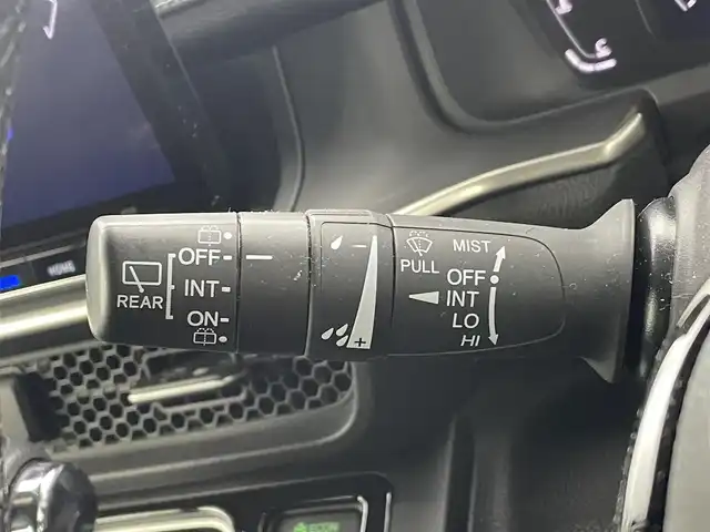 ホンダ ステップワゴン スパーダ 福井県 2022(令4)年 2.6万km プラチナホワイトパール 車いす仕様車3列目乗車（スロープ）/ホンダセンシング/・衝突軽減ブレーキ/・車線逸脱警報機能/・クルーズコントロール（追従有）/純正ナビ/【AM/FM/CD/DVD/Bluetooth/フルセグTV】/バックカメラ/両側パワースライドドア/オートライト/LEDヘッドライド/プッシュスタート/スマートキー/パワーリアゲート/電動サイドブレーキ/ブレーキホールド機能