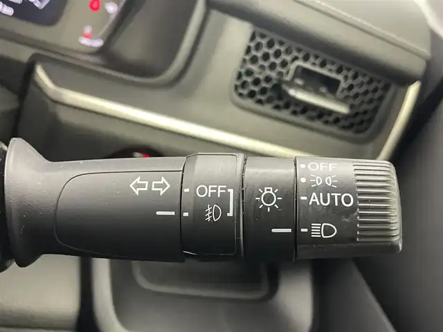 ホンダ ステップワゴン スパーダ 福井県 2022(令4)年 2.6万km プラチナホワイトパール 車いす仕様車3列目乗車（スロープ）/ホンダセンシング/・衝突軽減ブレーキ/・車線逸脱警報機能/・クルーズコントロール（追従有）/純正ナビ/【AM/FM/CD/DVD/Bluetooth/フルセグTV】/バックカメラ/両側パワースライドドア/オートライト/LEDヘッドライド/プッシュスタート/スマートキー/パワーリアゲート/電動サイドブレーキ/ブレーキホールド機能