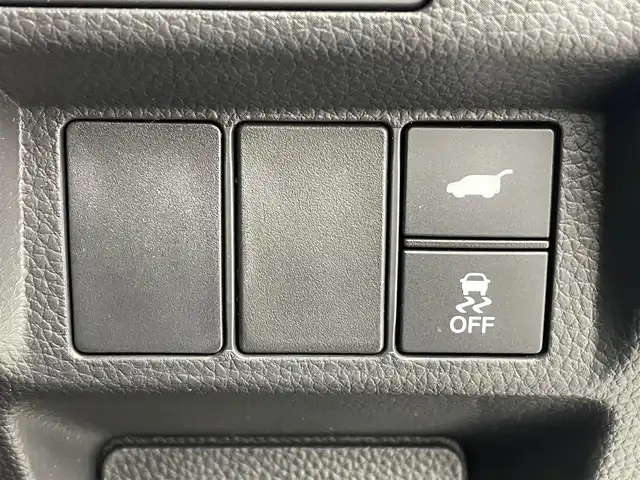 ホンダ ステップワゴン スパーダ 福井県 2022(令4)年 2.6万km プラチナホワイトパール 車いす仕様車3列目乗車（スロープ）/ホンダセンシング/・衝突軽減ブレーキ/・車線逸脱警報機能/・クルーズコントロール（追従有）/純正ナビ/【AM/FM/CD/DVD/Bluetooth/フルセグTV】/バックカメラ/両側パワースライドドア/オートライト/LEDヘッドライド/プッシュスタート/スマートキー/パワーリアゲート/電動サイドブレーキ/ブレーキホールド機能