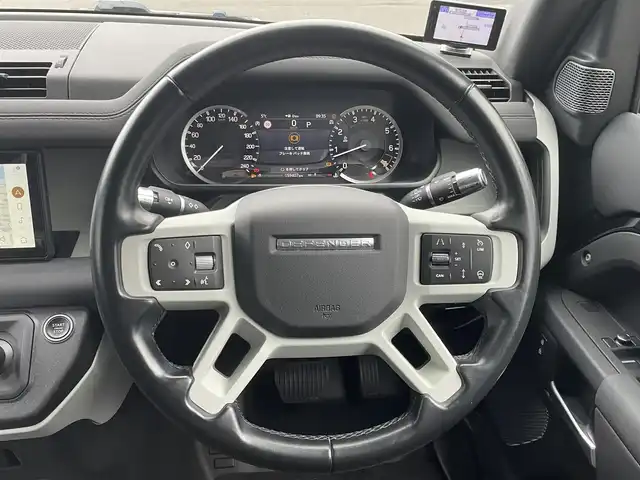 ランドローバー ランドローバー ディフェンダー 110 ダブルオーED 宮城県 2021(令3)年 6万km 黒 ダブルオーＥＤＴ　/ワンオーナー/4WD/純正メモリーナビ/（ＦＭ／ＡＭ／Ｂｌｕｅｔｏｏｔｈ）　/クルーズコントロール　/全方位カメラ　/エレクトロニックエアサスペンションコントロール　/アイドリングストップ　/横滑り防止装置/ベンチレーション/前席シートヒーター/ステアリングヒーター/BSM/ドライブレコーダー（前後型）/スマートキー/プッシュスタート/ETC/背面タイヤ