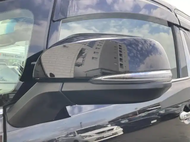 トヨタ ヴェルファイア V 静岡県 2016(平28)年 2.7万km バーニングブラッククリスタルシャインガラスフレーク 純正9インチナビ(NSZT-Y64T)/　AM FM CD DVD Bluetooth SD/フルセグTV/バックモニター/LEDオートヘッドランプ/ハーフレザーシート/運転席パワーシート/クルーズコントロール/前後方クリアランスソナー/両側パワースライドドア/純正17インチアルミホイール/スマートキー2本/ワンオーナー/後席11インチフリップダウンモニター(V11T-R62C)/ビルトインETC