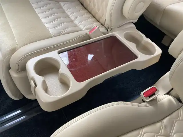 トヨタ ヴェルファイア V 静岡県 2016(平28)年 2.7万km バーニングブラッククリスタルシャインガラスフレーク 純正9インチナビ(NSZT-Y64T)/　AM FM CD DVD Bluetooth SD/フルセグTV/バックモニター/LEDオートヘッドランプ/ハーフレザーシート/運転席パワーシート/クルーズコントロール/前後方クリアランスソナー/両側パワースライドドア/純正17インチアルミホイール/スマートキー2本/ワンオーナー/後席11インチフリップダウンモニター(V11T-R62C)/ビルトインETC