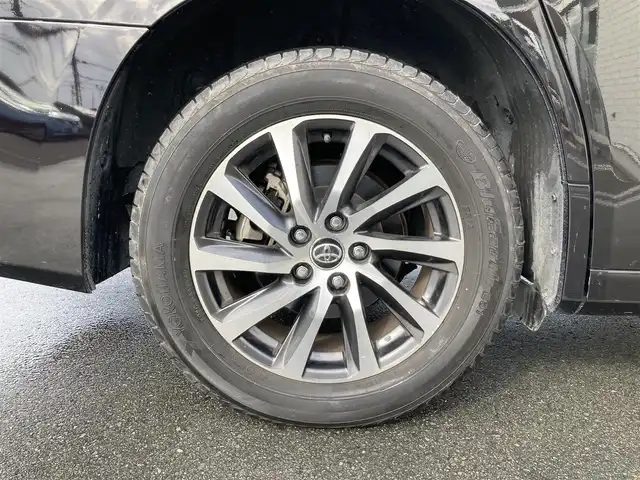 トヨタ ヴェルファイア V 静岡県 2016(平28)年 2.7万km バーニングブラッククリスタルシャインガラスフレーク 純正9インチナビ(NSZT-Y64T)/　AM FM CD DVD Bluetooth SD/フルセグTV/バックモニター/LEDオートヘッドランプ/ハーフレザーシート/運転席パワーシート/クルーズコントロール/前後方クリアランスソナー/両側パワースライドドア/純正17インチアルミホイール/スマートキー2本/ワンオーナー/後席11インチフリップダウンモニター(V11T-R62C)/ビルトインETC