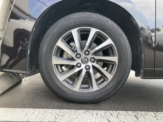 トヨタ ヴェルファイア V 静岡県 2016(平28)年 2.7万km バーニングブラッククリスタルシャインガラスフレーク 純正9インチナビ(NSZT-Y64T)/　AM FM CD DVD Bluetooth SD/フルセグTV/バックモニター/LEDオートヘッドランプ/ハーフレザーシート/運転席パワーシート/クルーズコントロール/前後方クリアランスソナー/両側パワースライドドア/純正17インチアルミホイール/スマートキー2本/ワンオーナー/後席11インチフリップダウンモニター(V11T-R62C)/ビルトインETC