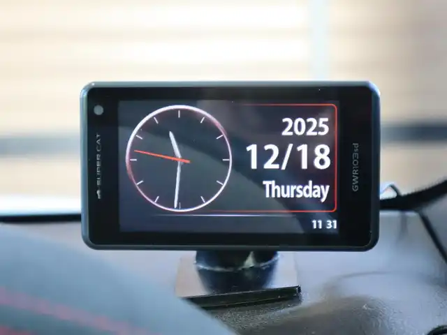 日産 ジューク ニスモ RS 愛知県 2015(平27)年 9.6万km ブリリアントホワイトパール ニスモ専用チューン/純正エアロパーツ/スマートキー×2プッシュスタート/アドバンレーシング18インチアルミホイール/（TC-4）/柿本改マフラー（純正有り）/BLITZ車校調（純正有り）/ニスモ専用シート・フロアマット・スカッフプレート/純正ナビ・フルセグTV・BLUETOOTHオーディオ・DVD・SD（MC314D-W）/バックカメラ/ETC/パドルシフト/純正ディスチャージヘッドライト/純正LEDアクセラリーライナー/オートライト/横滑防止装置/保証書・取扱説明書・ナビ取扱説明書・スペアキー/車検令和8年6月24日/走行距離95673km