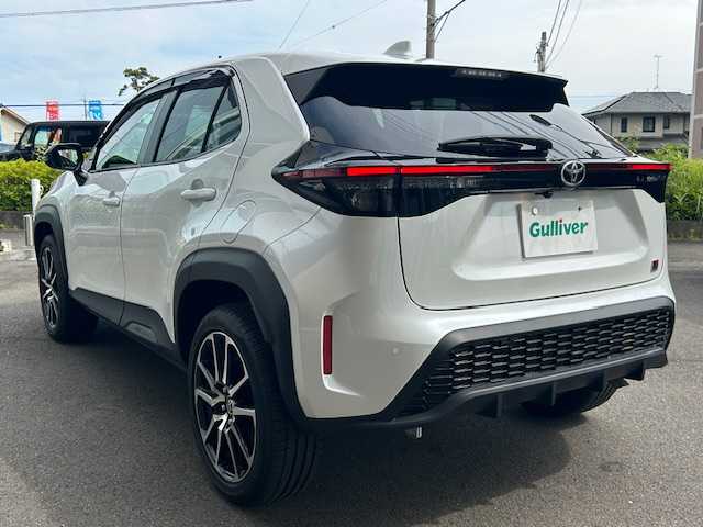 トヨタ ヤリスクロス ハイブリッド GRスポーツ 静岡県 2023(令5)年 1.2万km プラチナホワイトパールマイカ 純正ディスプレイオーディオ/ワンオーナー/Bluetooth接続/USB入力端子/アラウンドビューモニター/ハーフレザーシート/クルーズコントロール/コーナーセンサー前後/ABS/オートマチックハイビーム