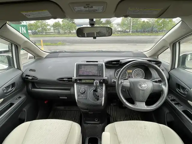 トヨタ ウィッシュ 1．8X HIDセレクション 道央・札幌 2011(平23)年 10.7万km ホワイトパールクリスタルシャイン 4WD/純正HDDナビ/FM/AM/CD/DVD/フルセグTV/BT/横滑り防止システム/バックカメラ/ワイパーデアイサー /電動格納ミラー/スマートキー/プッシュスタート/オートライト/ドアバイザー/ETC