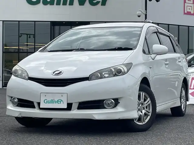 トヨタ ウィッシュ 1．8X HIDセレクション 道央・札幌 2011(平23)年 10.7万km ホワイトパールクリスタルシャイン 4WD/純正HDDナビ/FM/AM/CD/DVD/フルセグTV/BT/横滑り防止システム/バックカメラ/ワイパーデアイサー /電動格納ミラー/スマートキー/プッシュスタート/オートライト/ドアバイザー/ETC