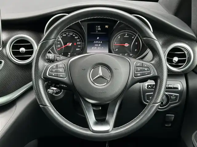 メルセデス・ベンツ Ｖ２２０ d スポーツ ロング 茨城県 2016(平28)年 4.7万km ロッククリスタルホワイト パノラマＳＲ　/３６０度カメラ　/Ｂｕｒｍｅｓｔｅｒ　/ＲＳＰ　/ＡＣＣ　/ＬＫＡ　/ＢＳＡ　/両側パワースライドドア　/ＰＷテールゲート　/黒革　/シートヒーター　/Ｍ付ＰＷシート　/ナビ　/１２セグ　/ＢＴ/アンビエントライト　/ＬＥＤ　/ＥＴＣ/禁煙車